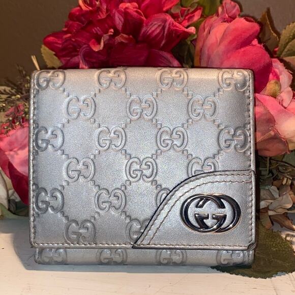 EUC Authentic Sissma GG Gucci Snap Compact Bi-fold Silver Leather Wallet - Picture 1 of 8